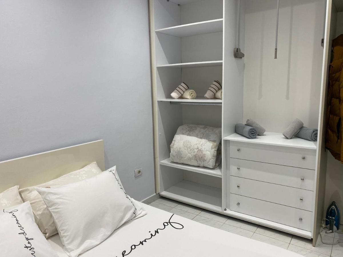 E&B Cosy Apartment ティラナ エクステリア 写真