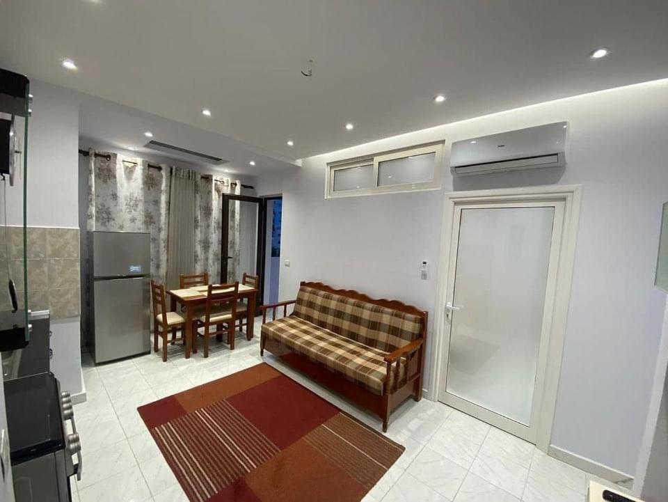 E&B Cosy Apartment ティラナ エクステリア 写真